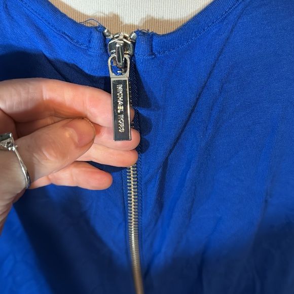 Michael Kors blue long sleeve zipper back top - Picture 4 of 6